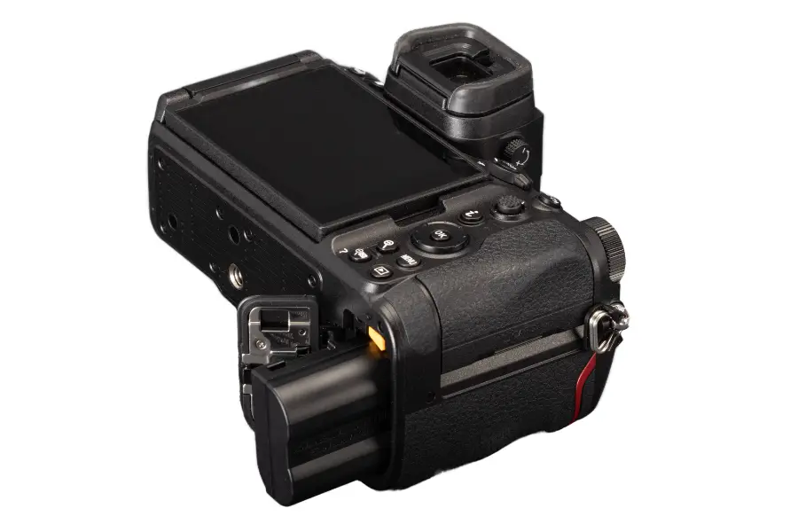 Nikon Z6 รีวิว: กล้องฟูลเฟรมที่ยังน่าซื้อในปี 2025_01