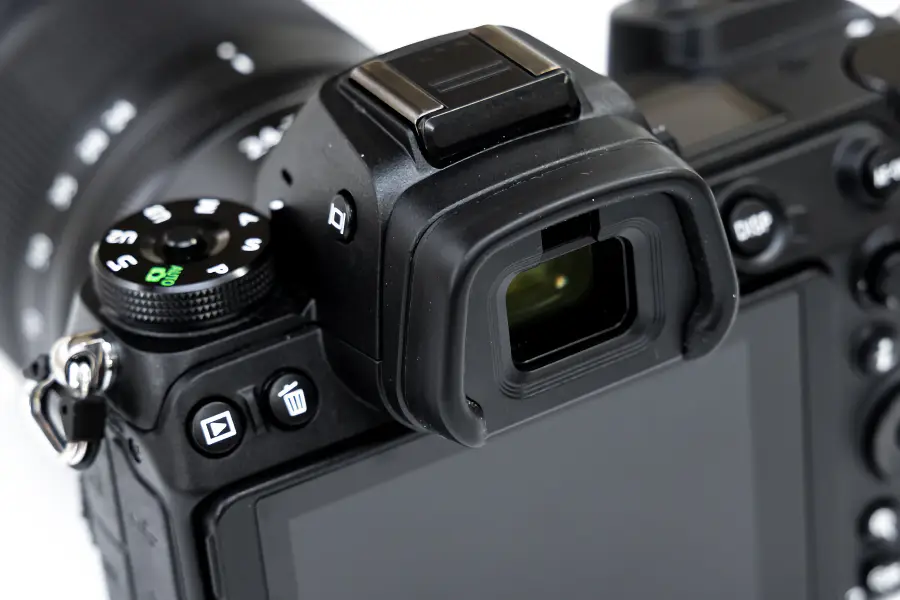 Nikon Z6 รีวิว: กล้องฟูลเฟรมที่ยังน่าซื้อในปี 2025_01