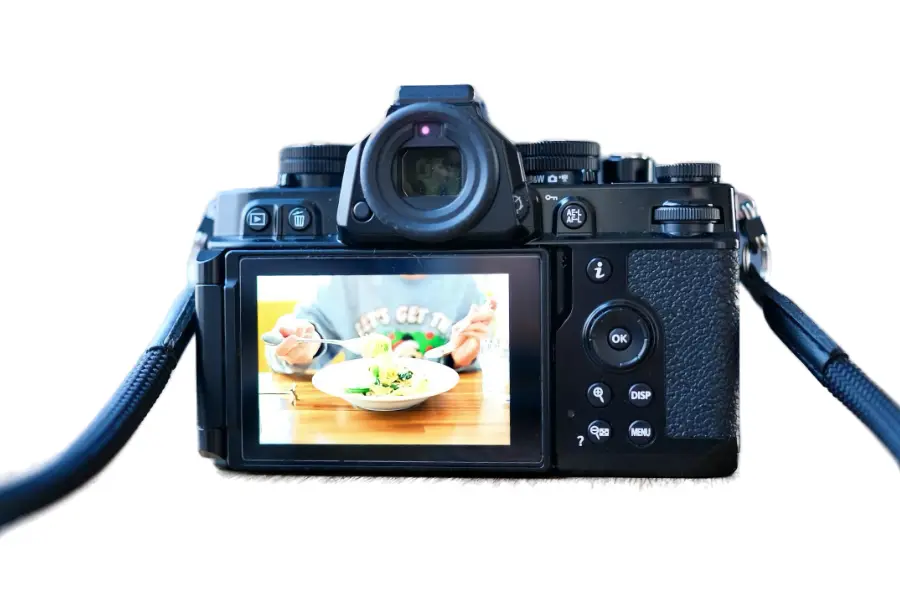 รีวิว Nikon Zf: สไตล์ย้อนยุค ประสิทธิภาพมิเรอร์เลสทันสมัย_01