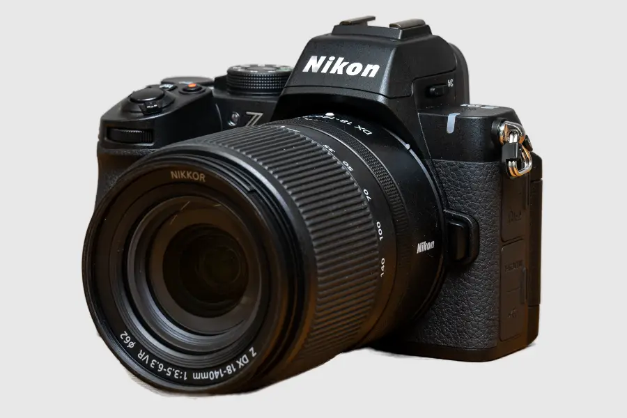 Nikon Z50 II: กล้องไฮบริด APS-C ที่ดีที่สุดของปี 2025?_01