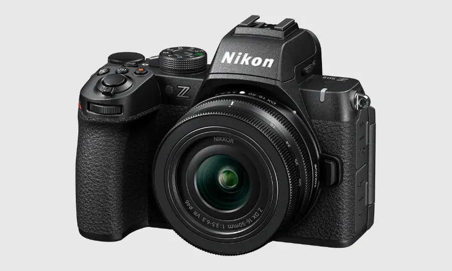 Nikon Z50 II: กล้องไฮบริด APS-C ที่ดีที่สุดของปี 2025?